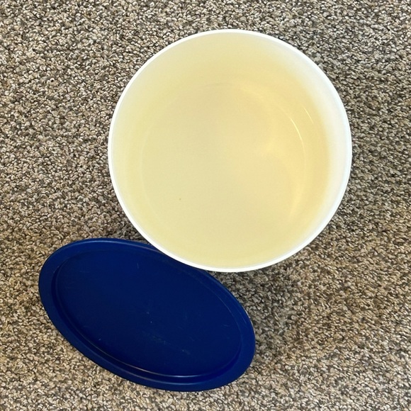 TUPPERWARE NAVY BLUE "A" & "C" ONE TOUCH CANISTERS #2422, #2418 - Picture 3 of 8